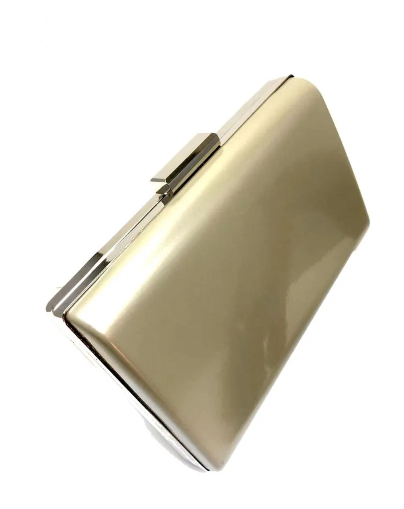 BOLSOS DORADOS EN CHAROL PARA TRAJES DE FIESTA O NOCHE