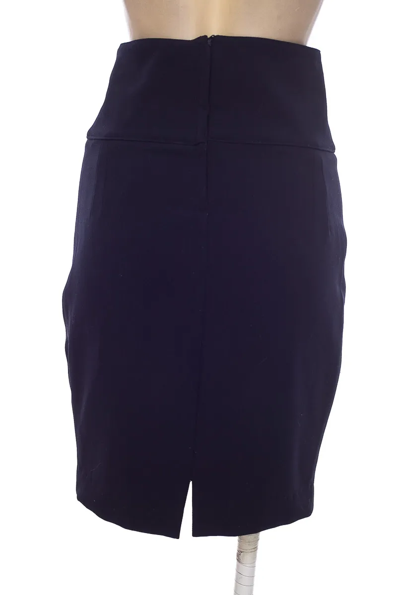 FALDA COLOR AZUL  COLECCION FIUF