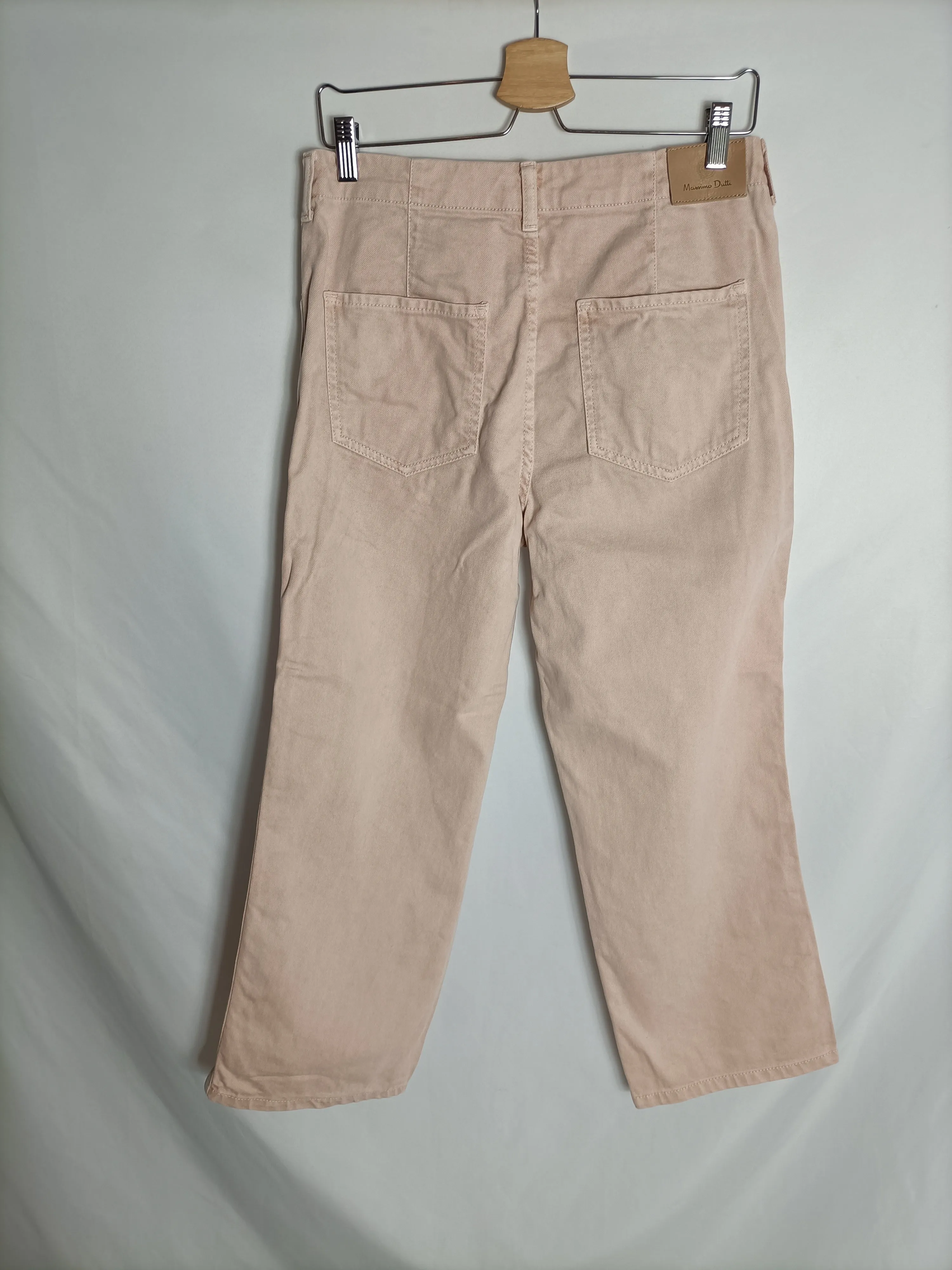 MASSIMO DUTTI. Pantalón rosa culotte T.40