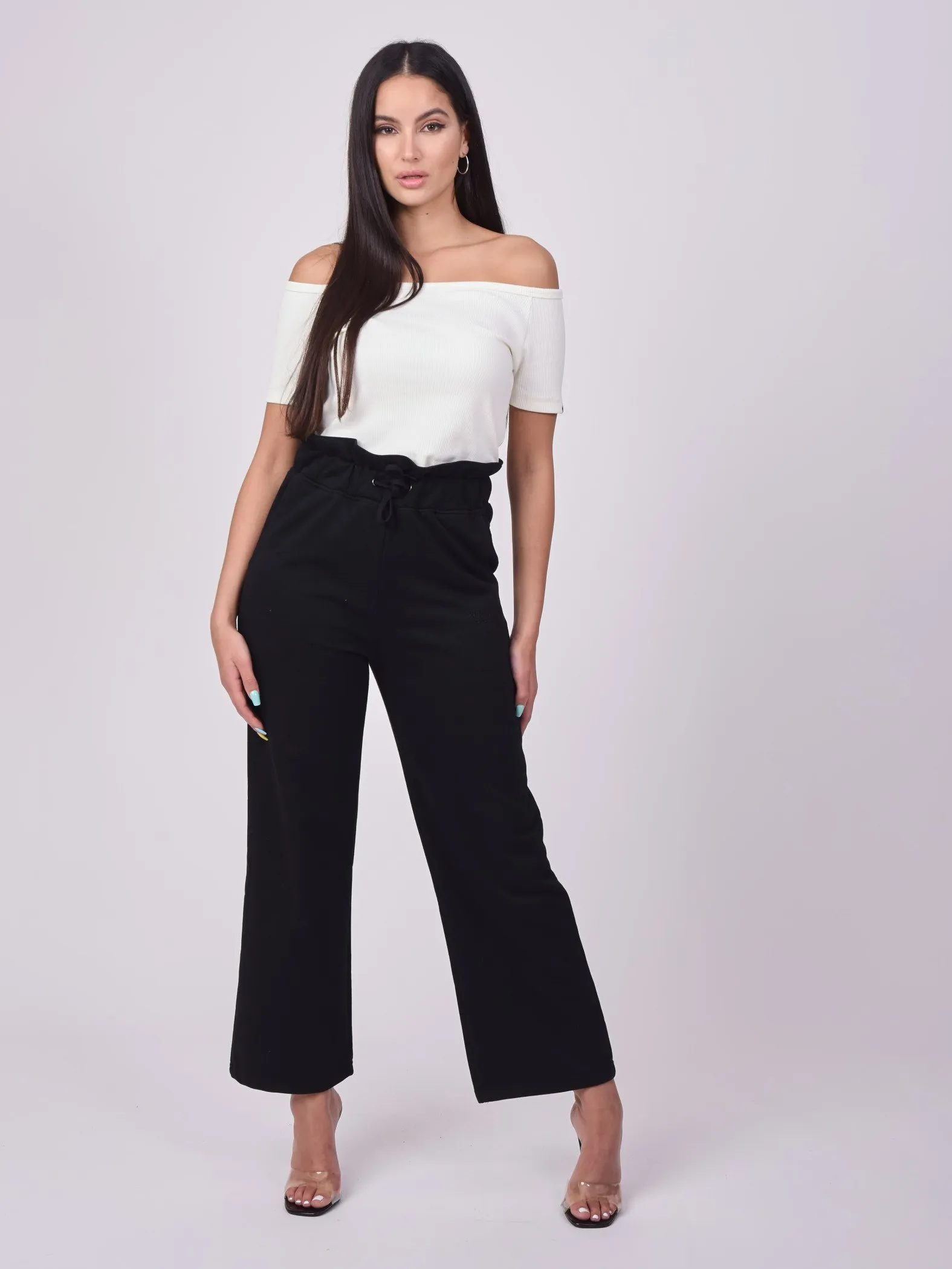 Pantalones de pernera ancha